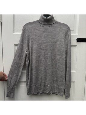 Gap Women's 100% Extra Fine Merino Wool Turtleneck Sweater M Light Heather Gray
